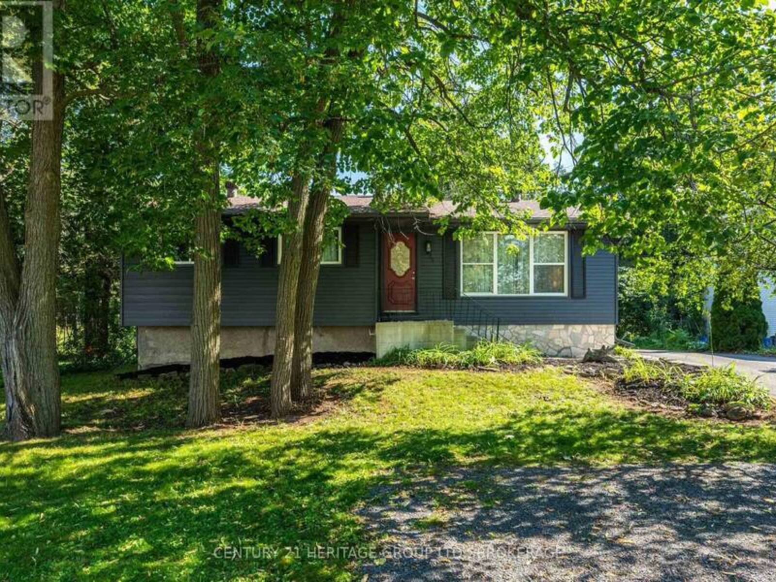 925 WOODBINE ROAD, Kingston, Ontario K7P 2X4