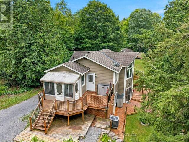 1082 SPRING MILL LANE, PERTH ROAD Inverary Ontario, K0H 2L0 - 3 Bedrooms Waterfront Home For sale