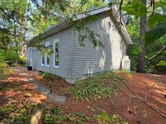 1036A TWIN LAKE LANE Central Frontenac Ontario, K0H 2P0