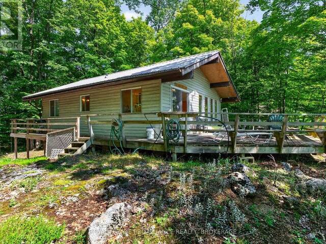 20 PORCUPINE ISLAND Inverary Ontario, K0H 2L0 - 3 Bedrooms Waterfront Home For sale