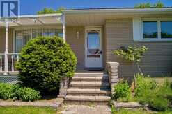 301 COUNTY RD 8 | Greater Napanee Ontario | Slide Image Two