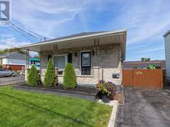 581 DIVISION STREET Kingston Ontario, K7K 4B7