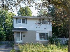 33 CALDERWOOD DRIVE Kingston Ontario, K7M 6L5