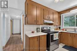 18 DALGLEISH AVENUE | Kingston Ontario | Slide Image Ten