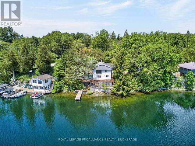 4670 CLEARWATER ROAD South Frontenac Ontario, K0H 2T0 - 2 Bedrooms Waterfront Home For sale