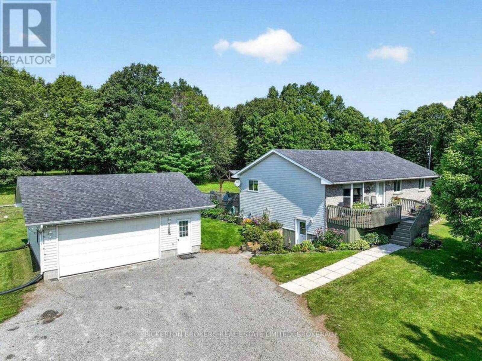 342 LYNDHURST ROAD, Leeds and the Thousand Islands, Ontario K0E 1L0