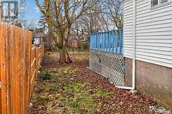 77 PORTSMOUTH AVENUE | Kingston Ontario | Slide Image Thirty-three
