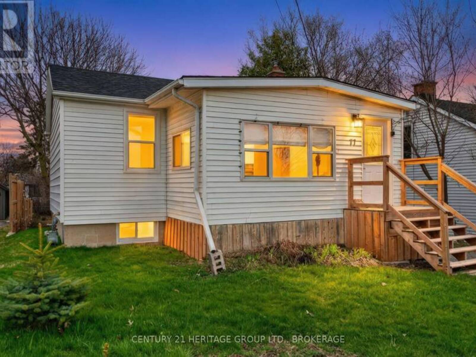77 PORTSMOUTH AVENUE, Kingston, Ontario K7M 1V4