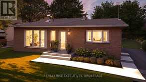 47 HENRY CRESCENT | Loyalist Ontario | Slide Image Three