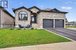 142 GILDERSLEEVE BOULEVARD | Loyalist Ontario | Slide Image Two