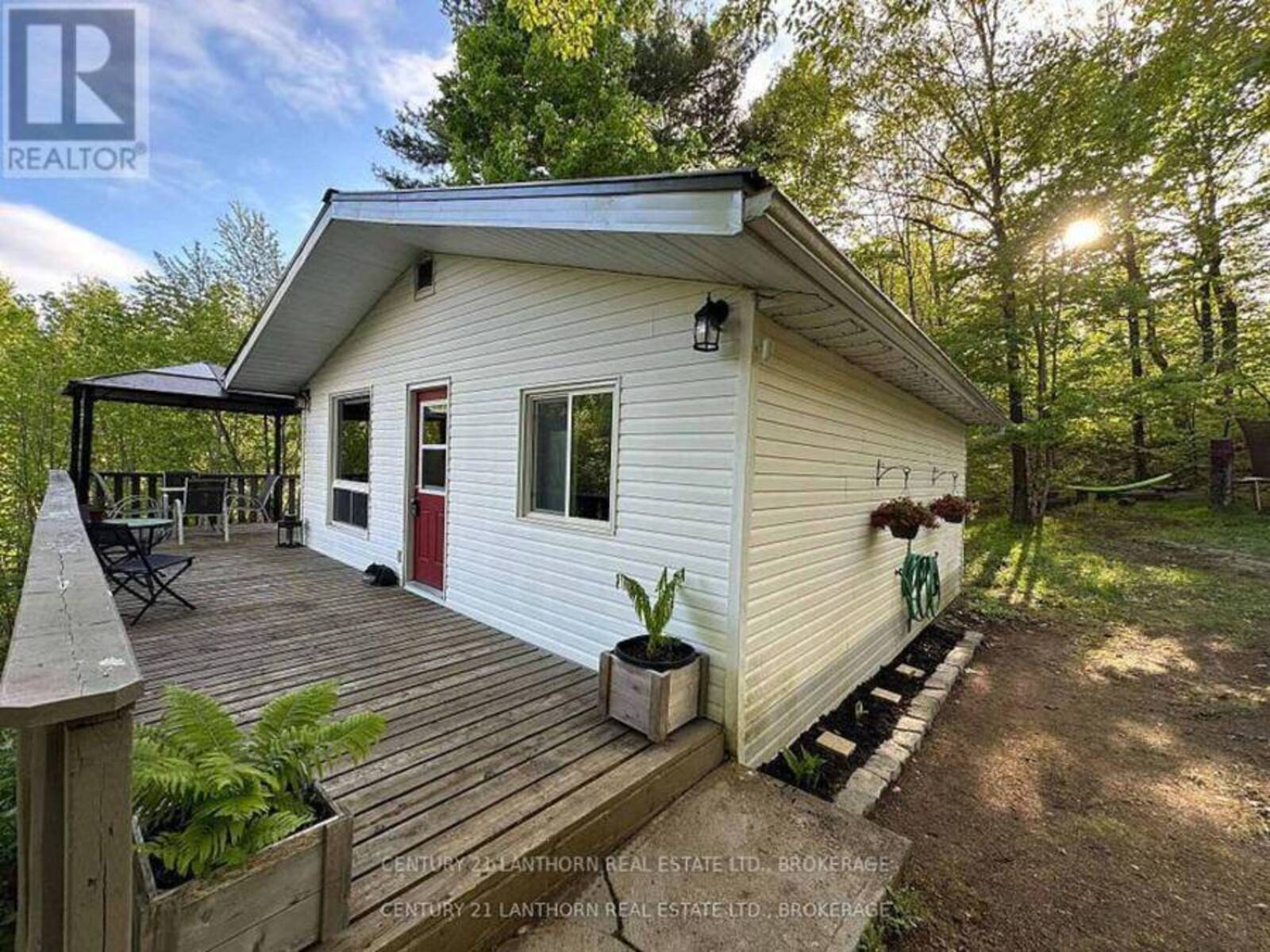 1024 HARRINGTON LANE, Arden, Ontario K0H 0B6