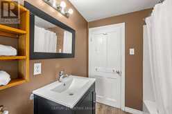 18 PINE STREET | Kingston Ontario | Slide Image Six