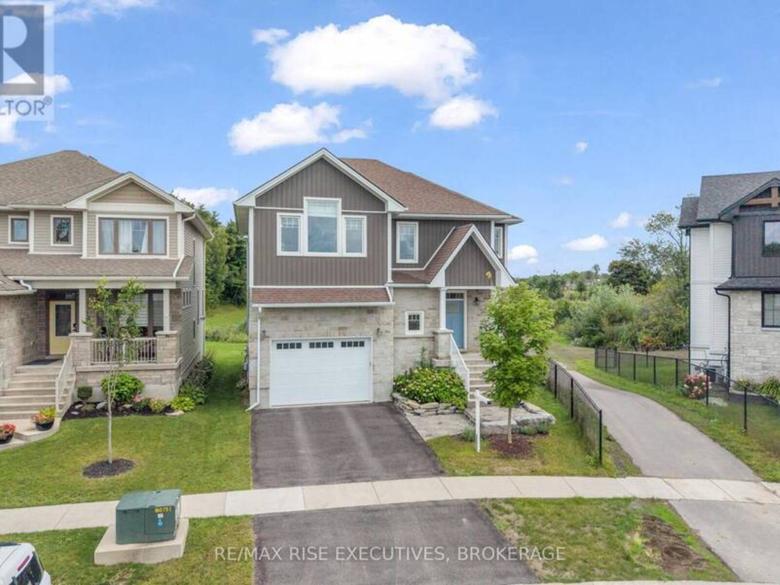 232 MILL POND PLACE, Kingston, Ontario K7M 0C9