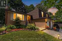 907 PEMBRIDGE CRESCENT | Kingston Ontario | Slide Image One