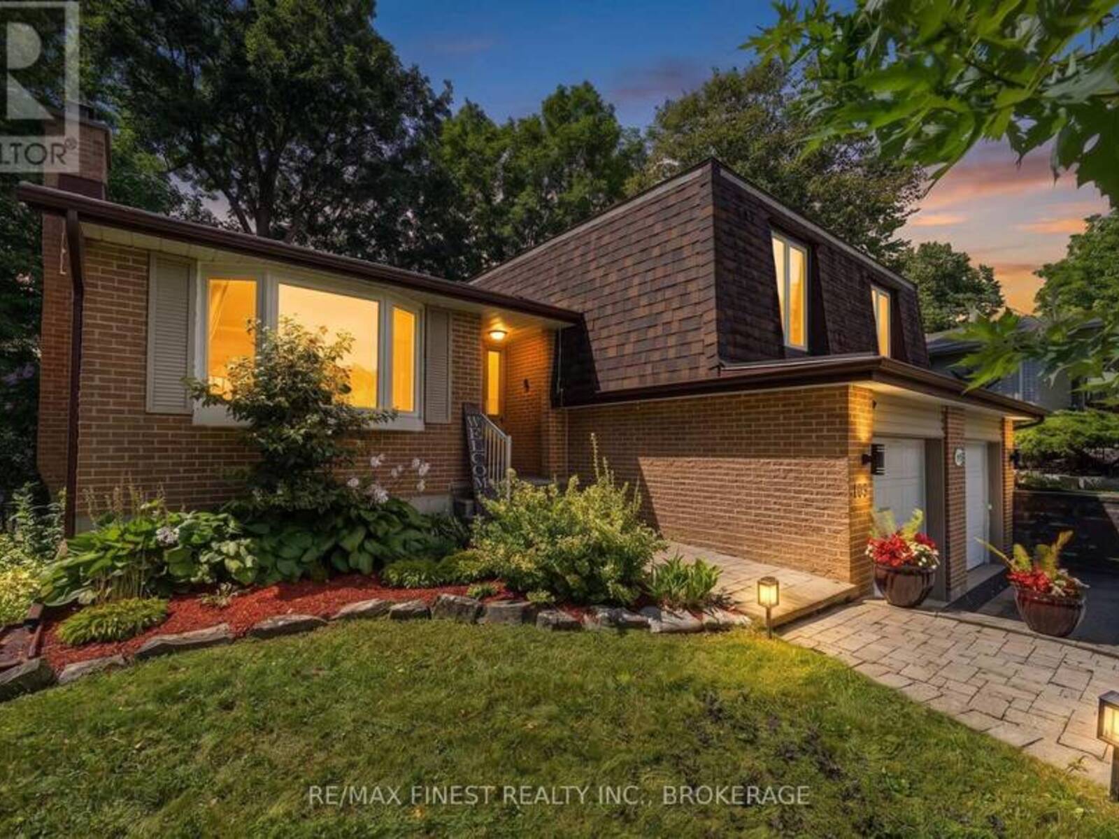 907 PEMBRIDGE CRESCENT, Kingston, Ontario K7M 6C6