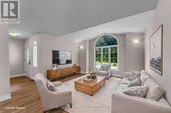 542 DAVIS DRIVE | Kingston Ontario | Slide Image Nine