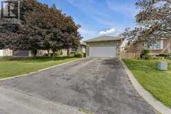 542 DAVIS DRIVE | Kingston Ontario | Slide Image Two