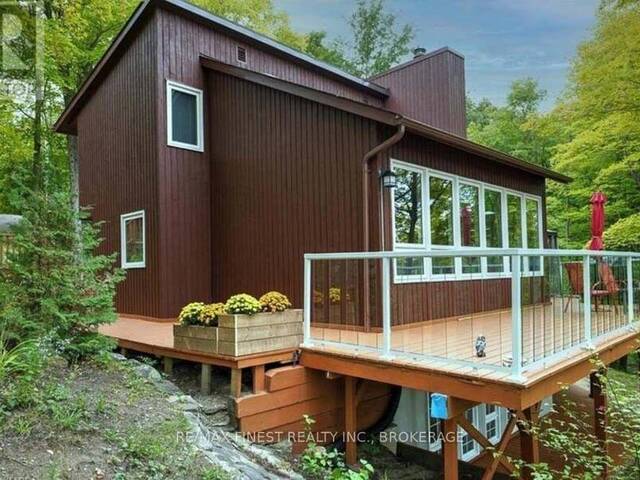 1066 MOUNTVALE POINT ROAD Central Frontenac Ontario, K0H 2P0 - 4 Bedrooms Waterfront Home For sale