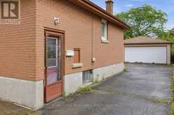 59 CAMPBELL CRESCENT | Kingston Ontario | Slide Image Thirty