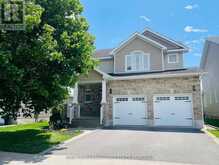 1425 EVERGREEN DRIVE | Kingston Ontario | Slide Image Two