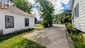 79 MCDONALD AVENUE | Kingston Ontario | Slide Image Four