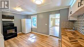 79 MCDONALD AVENUE | Kingston Ontario | Slide Image Nine