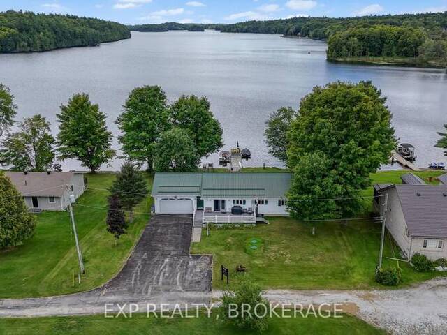 179 BOBS LAKE LANE 11 Tay Valley Ontario, K0H 2B0 - 3 Bedrooms Waterfront Home For sale