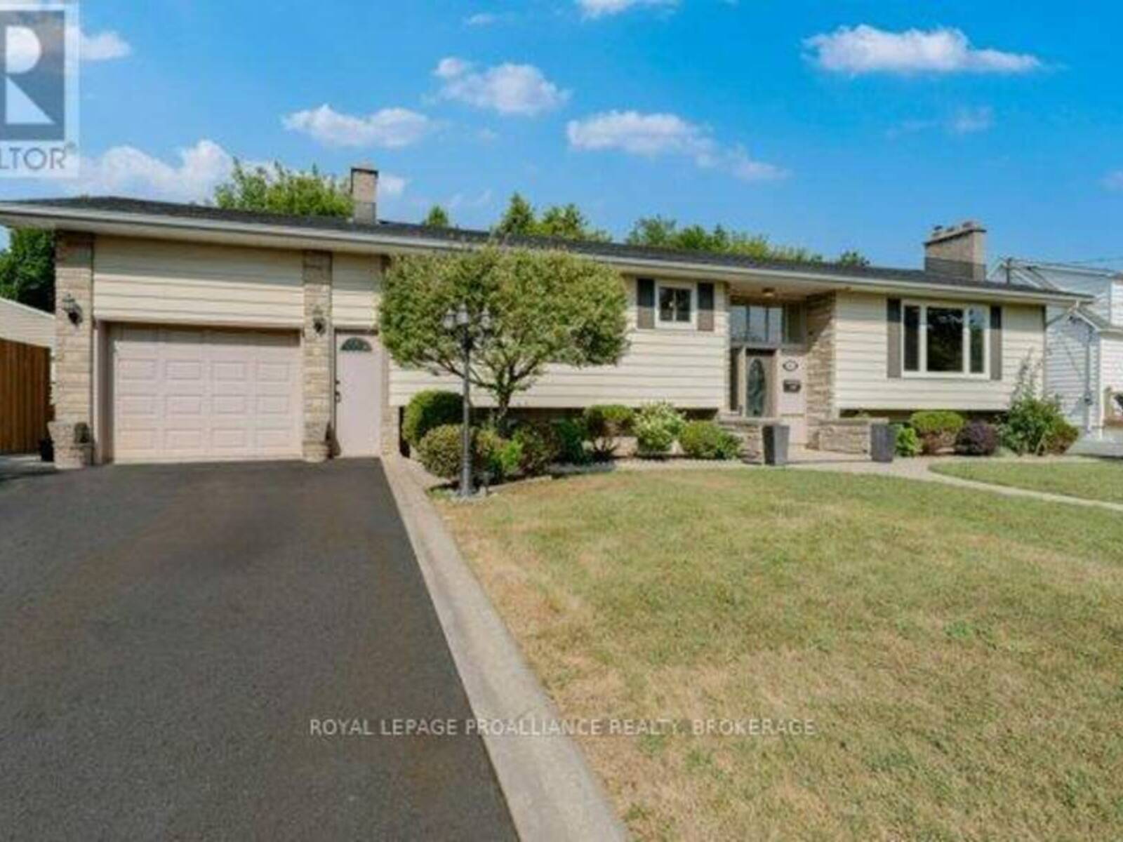 14 BAKER STREET, Kingston, Ontario K7K 4Z3