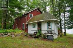 148B OAK SHORES LANE | South Frontenac Ontario | Slide Image Three