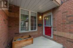 562 QUAIL COURT | Kingston Ontario | Slide Image Four