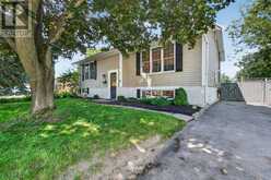 691 AYLMER CRESCENT | Kingston Ontario | Slide Image Two