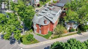 162 EARL STREET | Kingston Ontario | Slide Image Forty-three