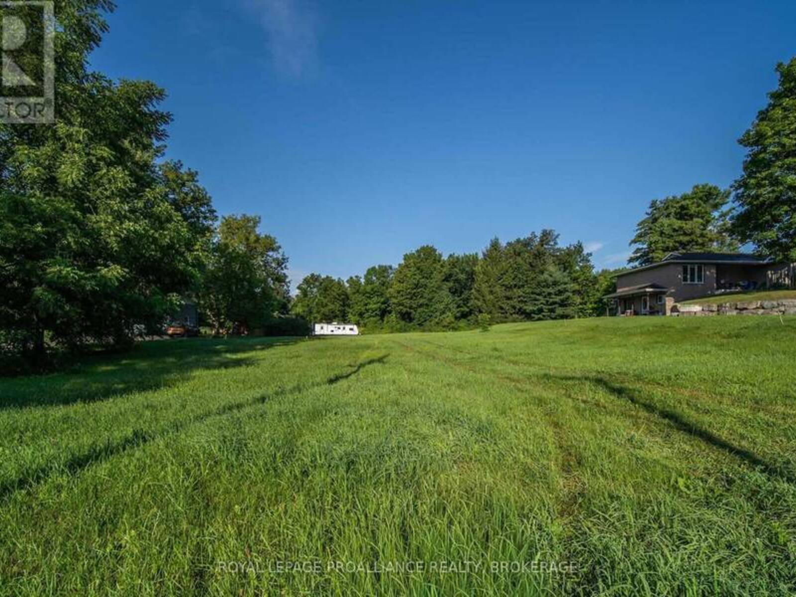 126 HASKINS POINT ROAD, Leeds and the Thousand Islands, Ontario K0H 2N0