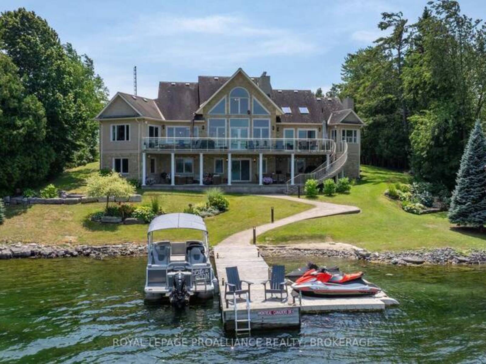 31 LEAVIS SHORES, Gananoque, Ontario K7G 2V6