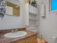 913 OAKVIEW AVENUE | Kingston Ontario | Slide Image Fifteen
