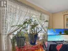 913 OAKVIEW AVENUE | Kingston Ontario | Slide Image Four