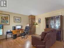 913 OAKVIEW AVENUE | Kingston Ontario | Slide Image Five