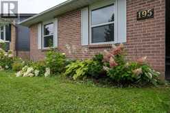 195 SPLINTER COURT | Kingston Ontario | Slide Image Four