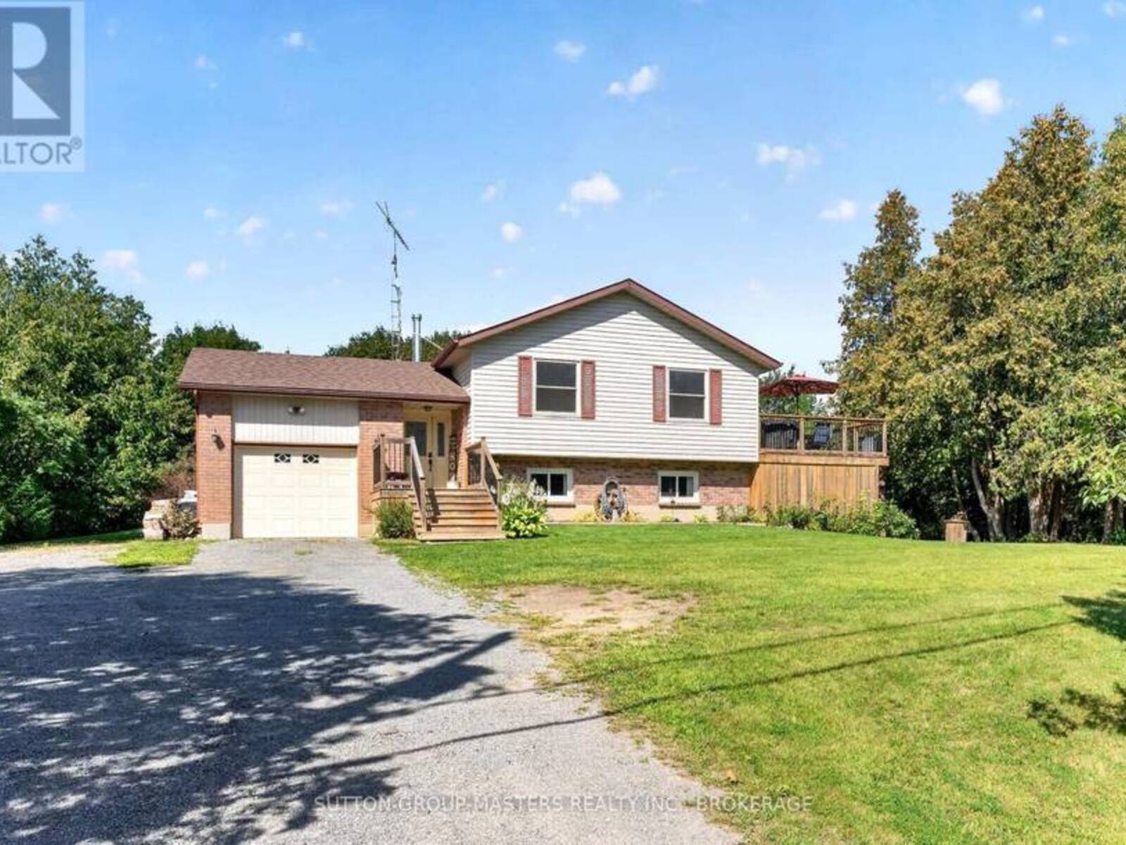 4393 WOLFE SWAMP ROAD, South Frontenac, Ontario K0H 1V0