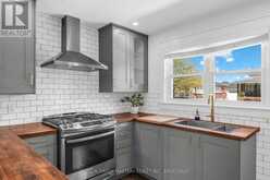 945 VICTORIA STREET | Kingston Ontario | Slide Image Thirteen