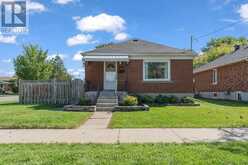 945 VICTORIA STREET | Kingston Ontario | Slide Image Two