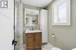 258 COLLEGE STREET | Kingston Ontario | Slide Image Nineteen