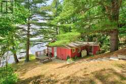 90 EAST SHORE LANE | South Frontenac Ontario | Slide Image Two