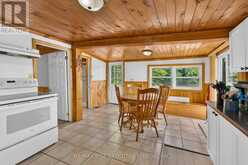 90 EAST SHORE LANE | South Frontenac Ontario | Slide Image Eight