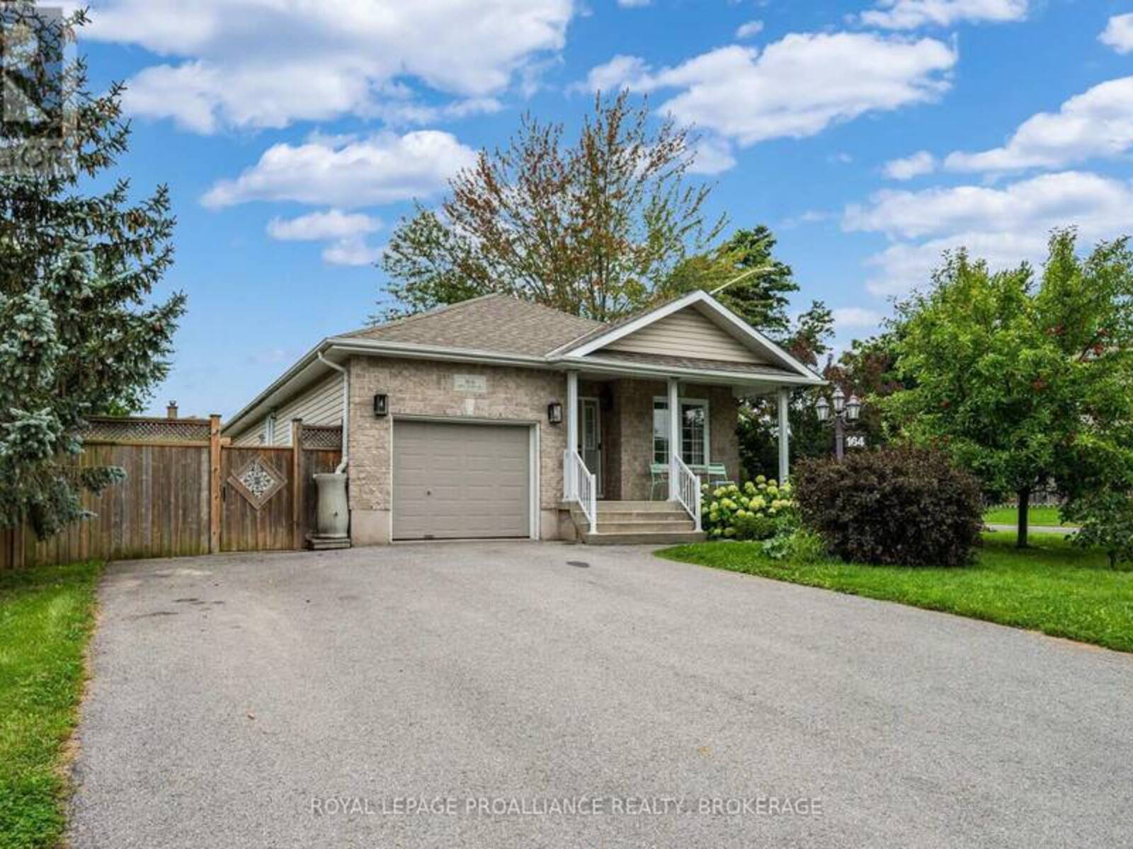 164 AMY LYNN DRIVE, Loyalist, Ontario K7N 2A2