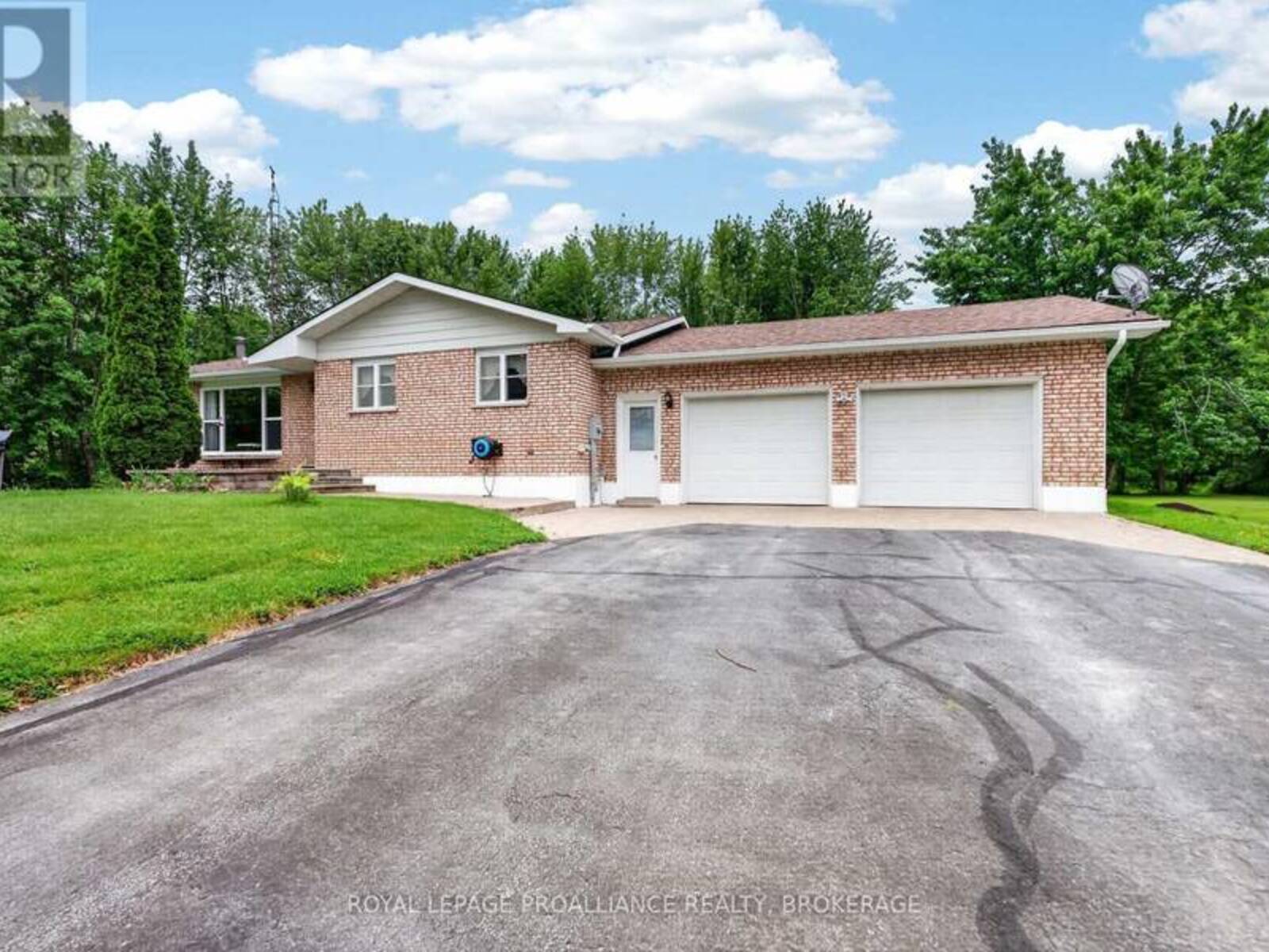 1246 TOWNLINE ROAD, Greater Napanee, Ontario K7R 3K6