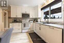1043 LINCOLN DRIVE | Kingston Ontario | Slide Image Thirteen
