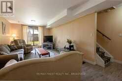 1043 LINCOLN DRIVE | Kingston Ontario | Slide Image Eight