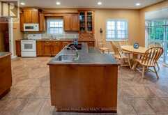 1098 COVERDALE DRIVE | Kingston Ontario | Slide Image Six