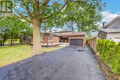 530 ROOSEVELT DRIVE | Kingston Ontario | Slide Image Two